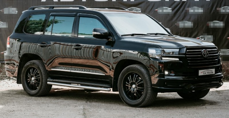Toyota Land Cruiser